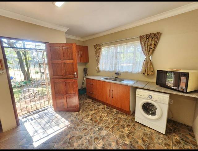 FARM FOR SALE IN WALKERVILLE CENTRAL